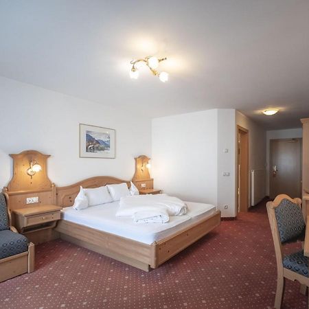 Hotel Garni Schneider Lutago Esterno foto