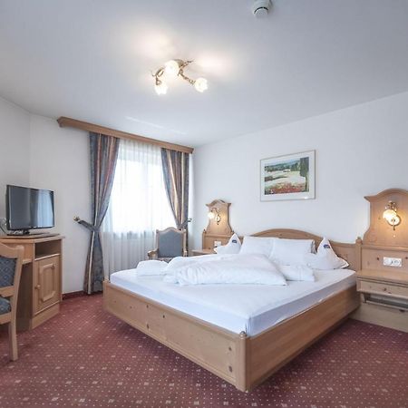 Hotel Garni Schneider Lutago Esterno foto