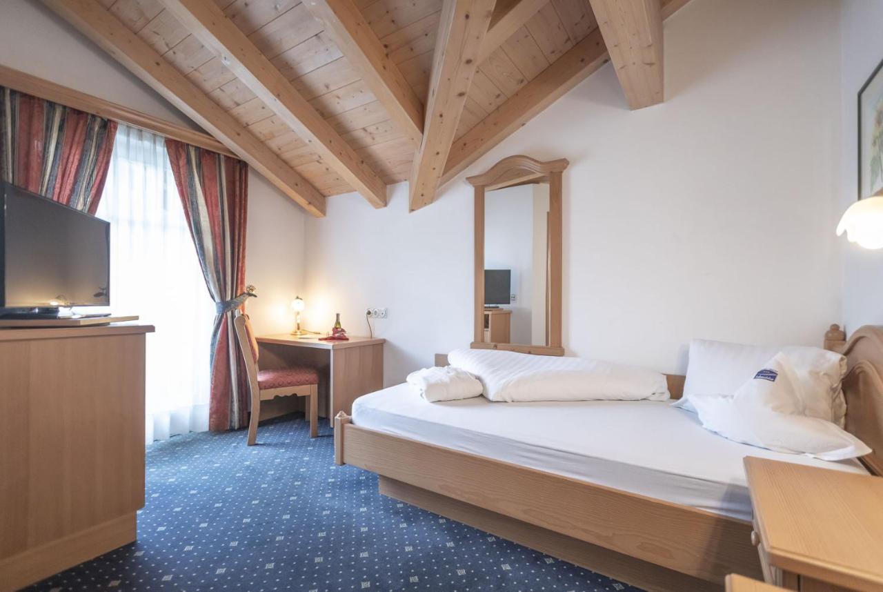 Hotel Garni Schneider Lutago Esterno foto